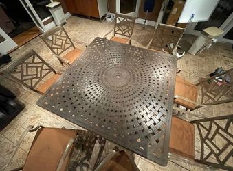 Aluminum Patio Table & Chairs