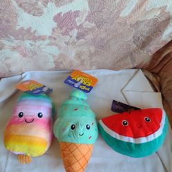 Medium/Large Size Pet Toys With Squeakers 