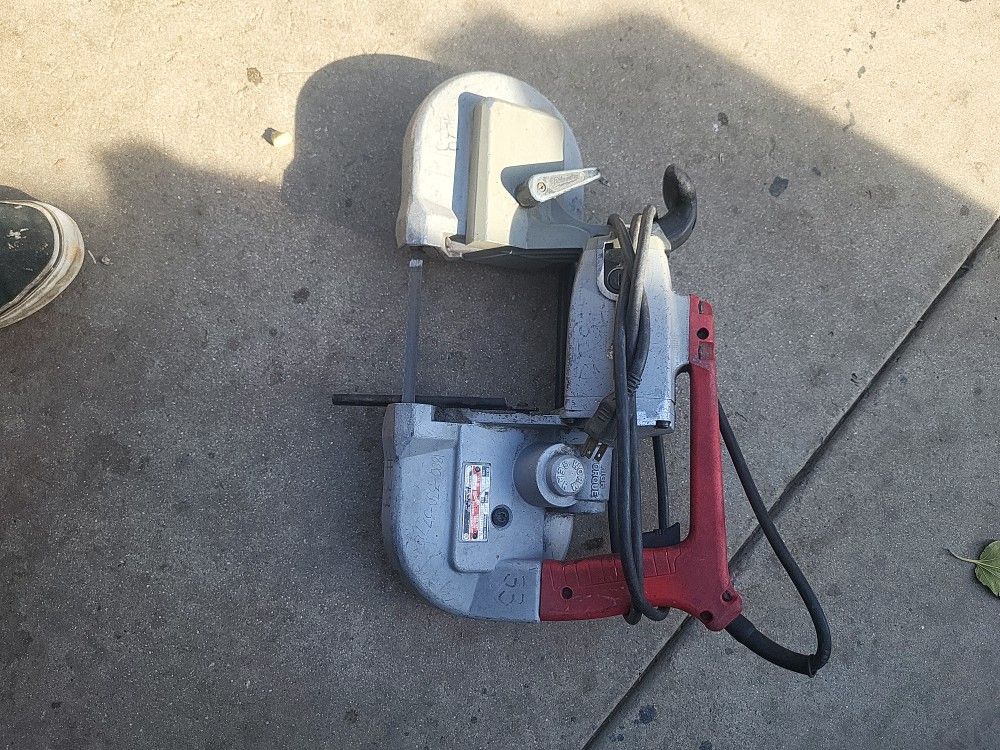 Milwaukee Bandsaw