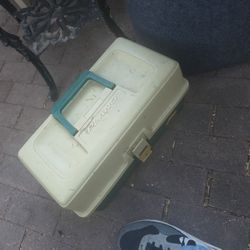 Asst Vintae Fish Ware Lewers Bait And Bobbers And Weights 