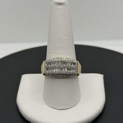 10k Diamond Round Baguette Ring 