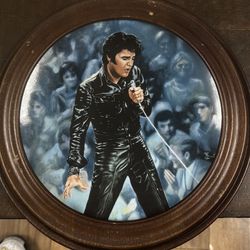 Elvis Presley collector plate