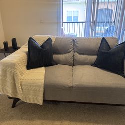 Vendo 2 sofás los que se muestran en la imagen