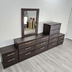 Dresser whit mirror chest and 2 nightstands - Cómoda con espejo , gavetero y 2 mesitas de noche