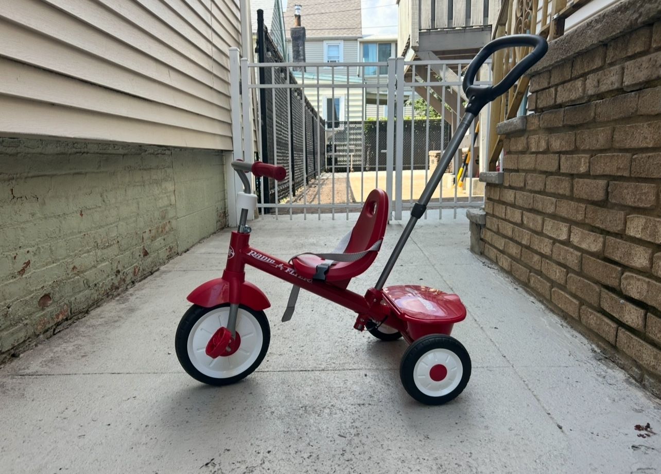 Radio Flyer 3-in-1 Stroll 'N Trike