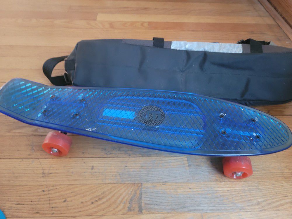 Light Up Skateboard And Carrying Case