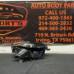 MAZDA CX30 RH HEADLIGHT 2020-2023 OEM