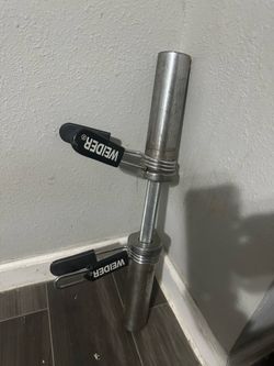 Weider Olympic Barbell with Collars