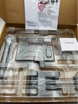 Shure ULXD4  Digital Wireless Receiver Single Channel W Microphone Open Box New