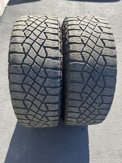 (2) 305/70R18 Goodyear Wrangler 