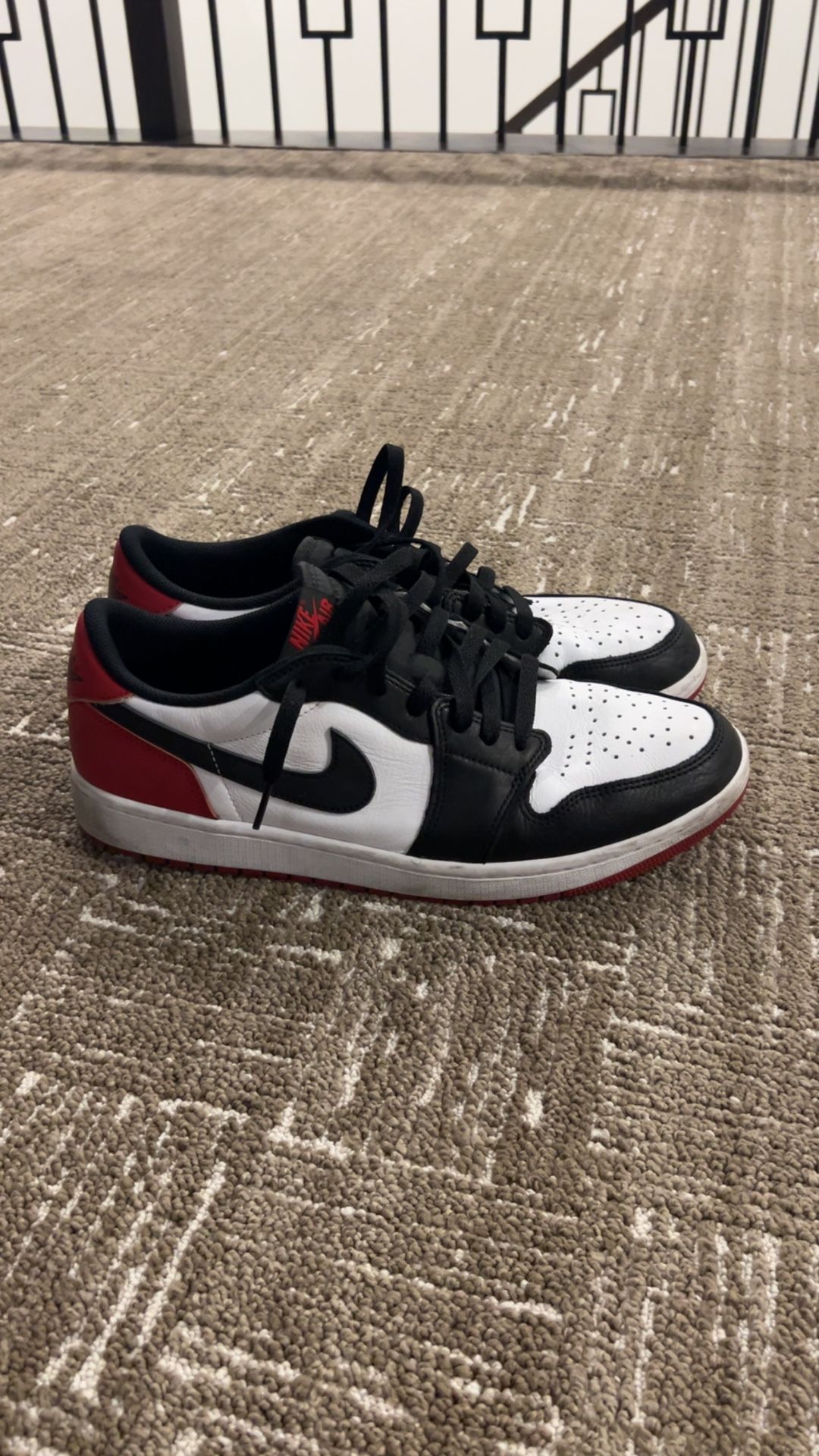 Jordan 1 low size 12 barely worn