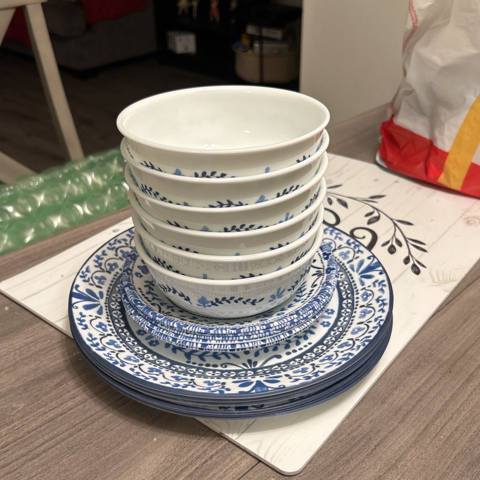 Corelle Portofino Piece Dinnerware Set Corelle 12-Piece Dinnerware