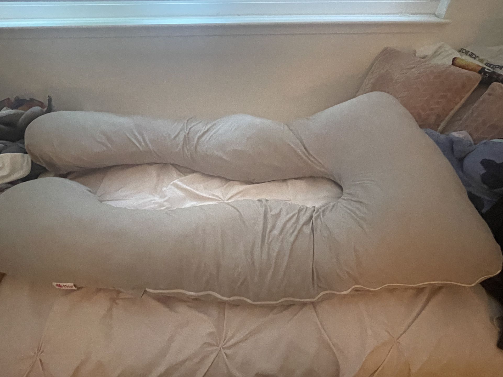 Maternity pillow