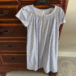 Blue Floral Short Sleeve Nightgown