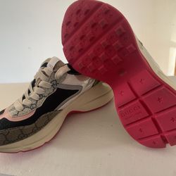 Gucci Sneakers 