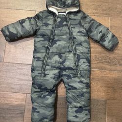Baby Gap Winter Snowsuit / 12-18 Months 