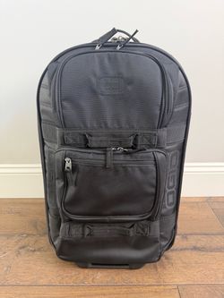 Ogio Layover Carry On Suitcase - Basically Brand New