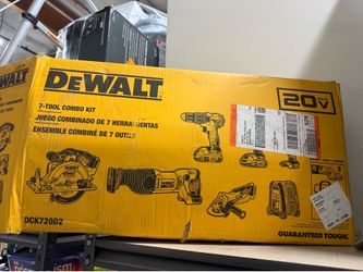 DEWALT 20V MAX Cordless 7 Tool Combo Kit with (2) 20V 2.0Ah Batteries and Charger