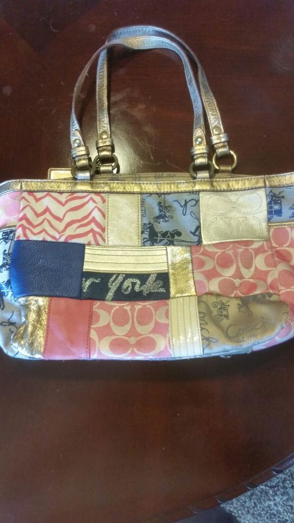 Lot of 4 purses ( Coach, Michael Kors, Clark) for Sale in Brownsville, PA - OfferUp