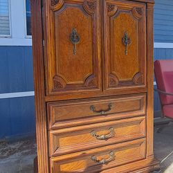 Armoire