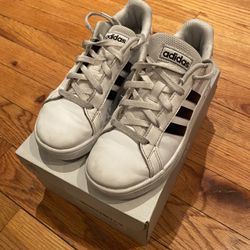 Kids White Adidas 13.5K