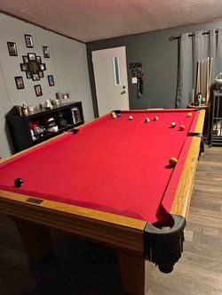 Pool table