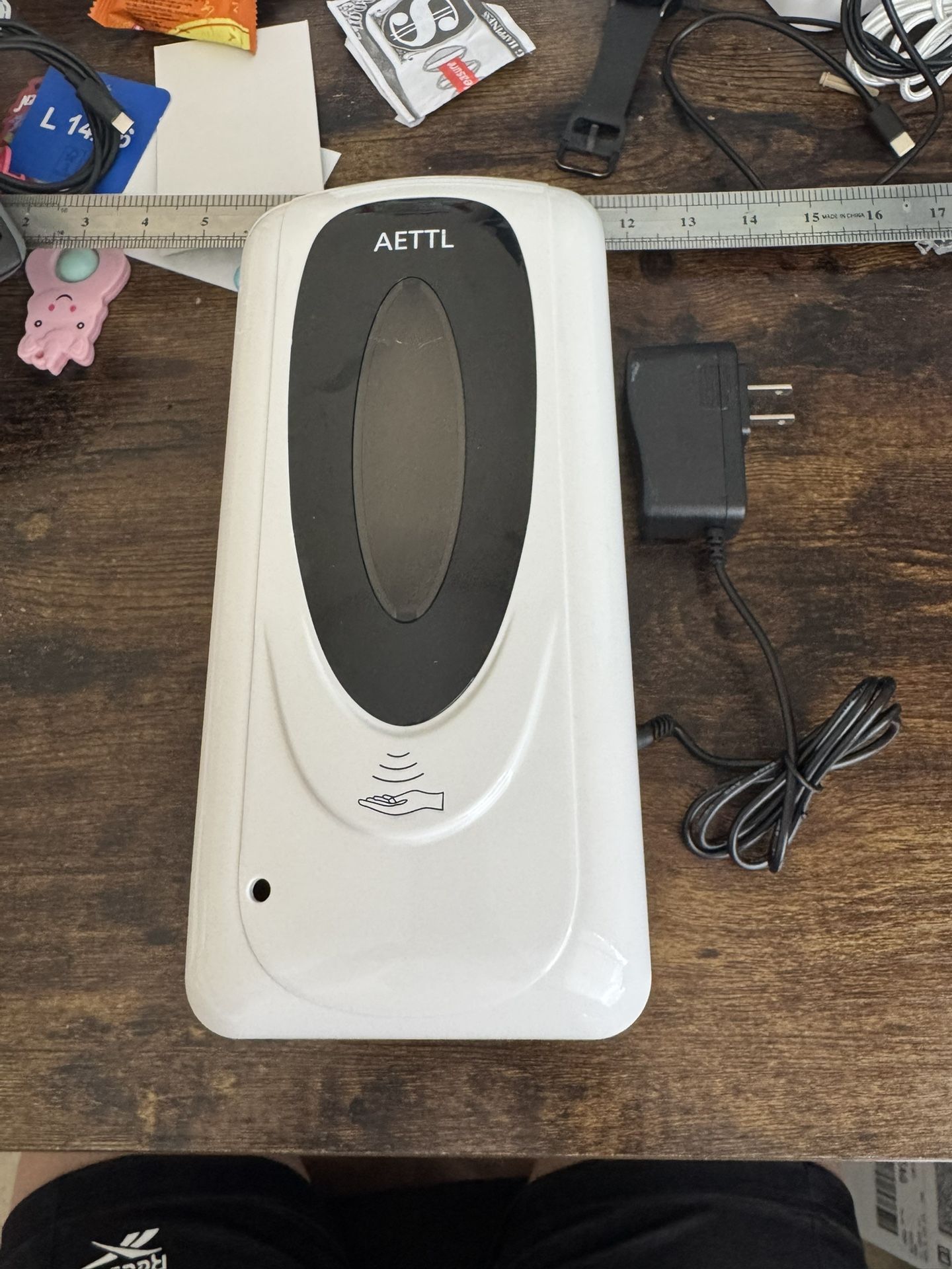 Touchless Automatic Foaming Hand Soap Dispenser Wall Mount, Motion Sensor Foam Liquid Refill Bottle Sanitizer Dispensing for Bathroom Kitchen Home Far