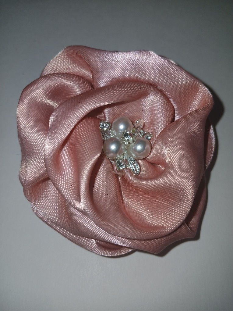 Eternal Flowers Brooch Pin