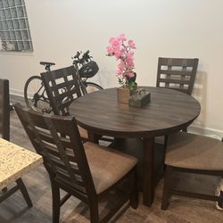 Table And Chairs Plus 2 Counter Chairs 