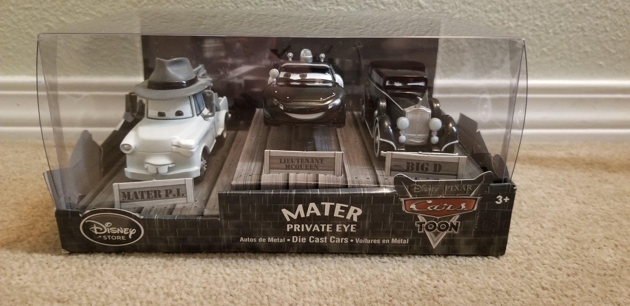 Disney Store Cars Toon Mater Private Eye Die Cast Cars
