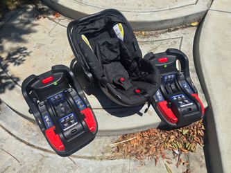 Britax infant car seat which 2 bases