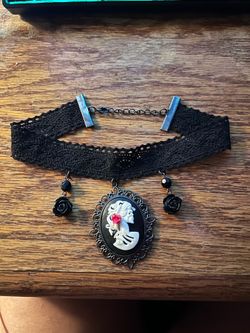 Necklace/choker