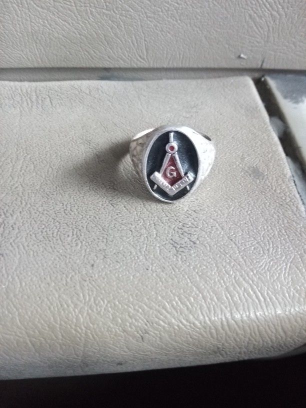 Vintage masonic Ring