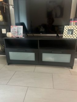 Entertainment stand