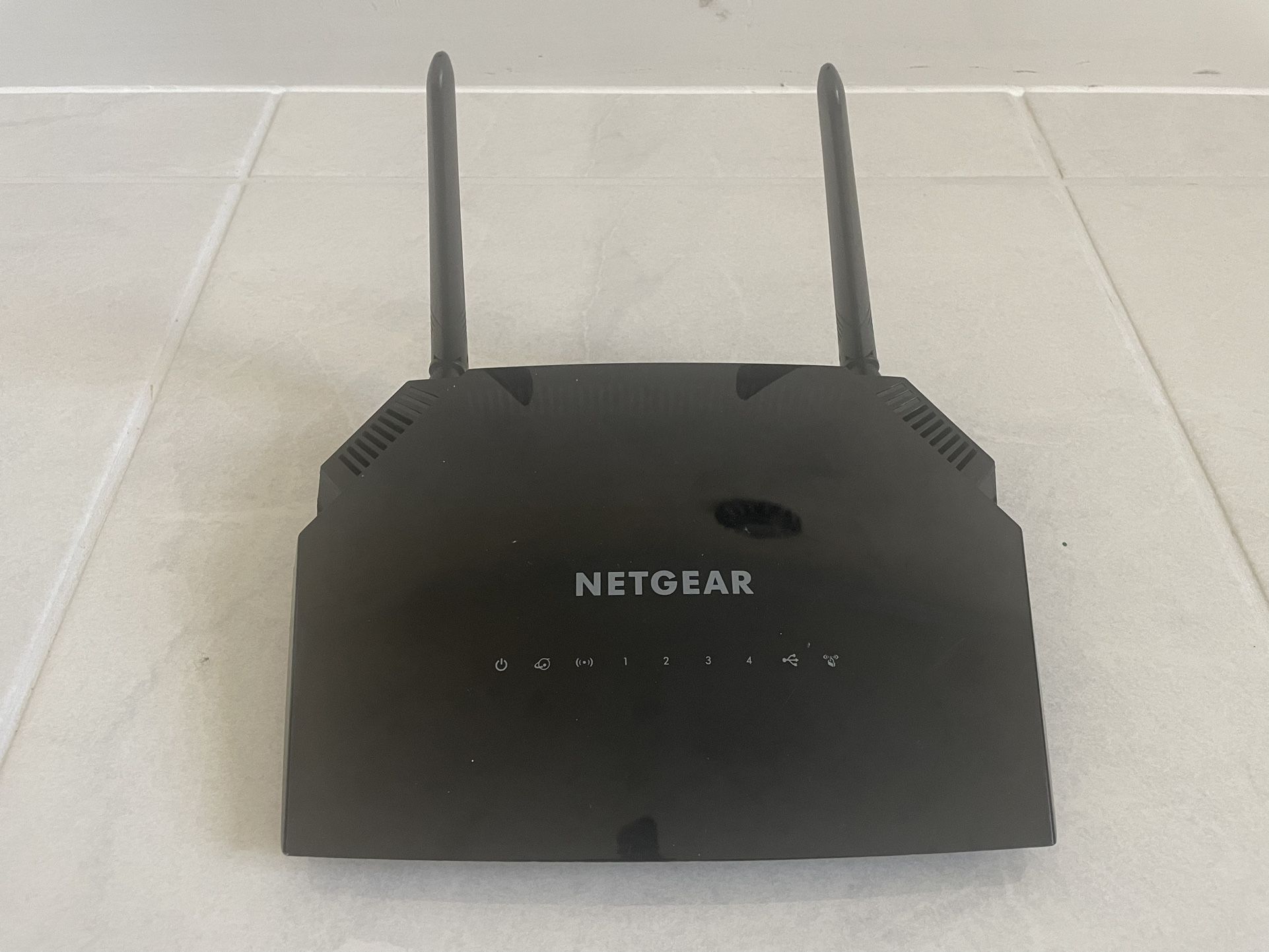 Netgear AC1200 Smart WiFi Router With External Antennas
