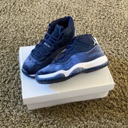 Jordan 11 Midnight Navy Size 10.5 Women’s Ds Og All