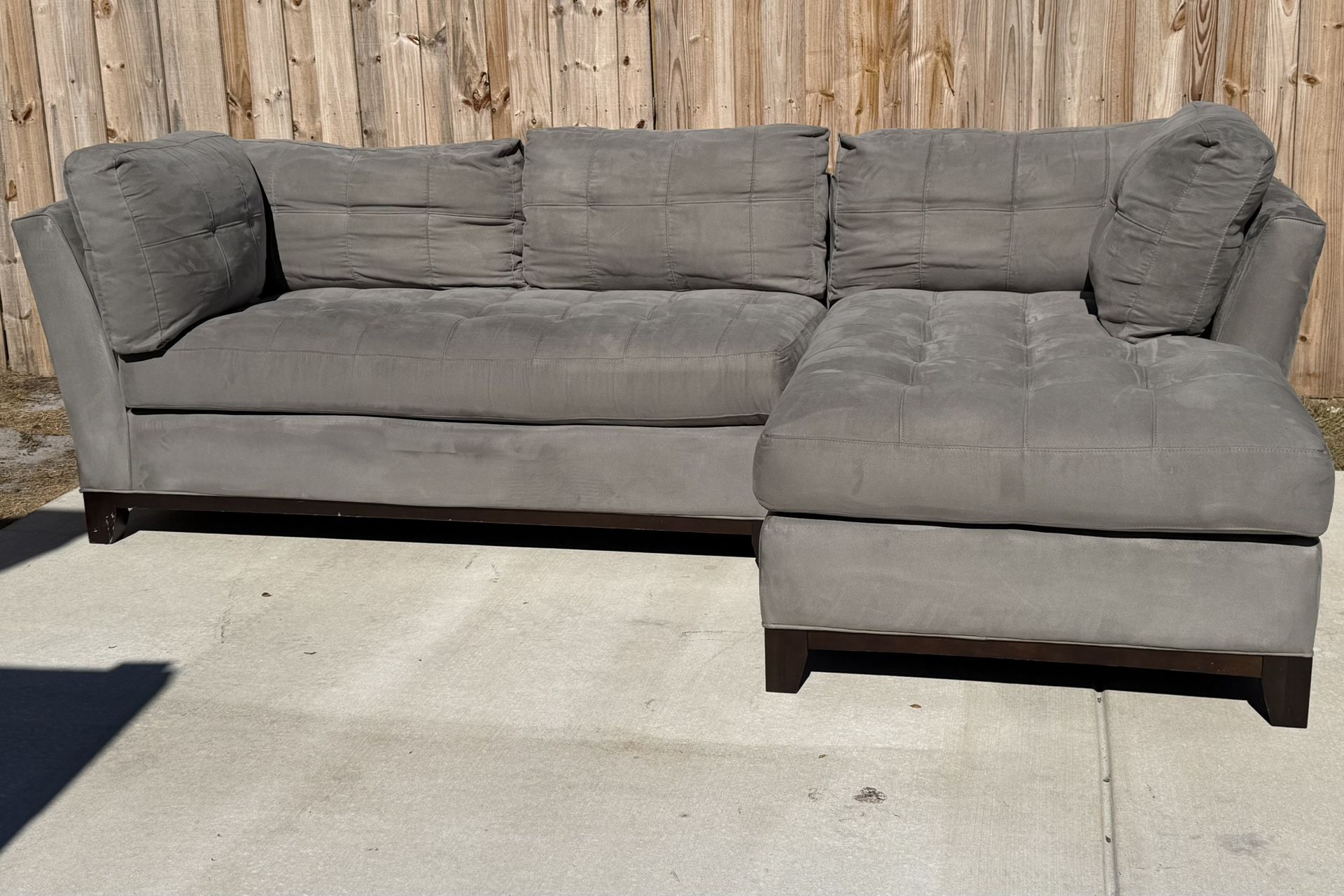 🛋️ Cindy Crawford Home Modern Grey Velvet Sectional Sofa | Right Chaise | Clean & Free Delivery 🚚