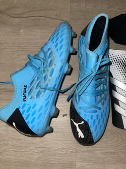 8.5 Men Puma Soccer Shoes