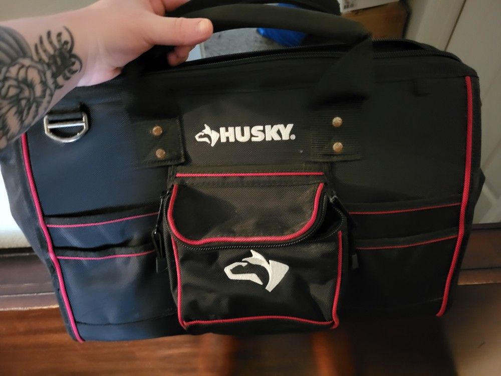 Husky 18in Toolbag