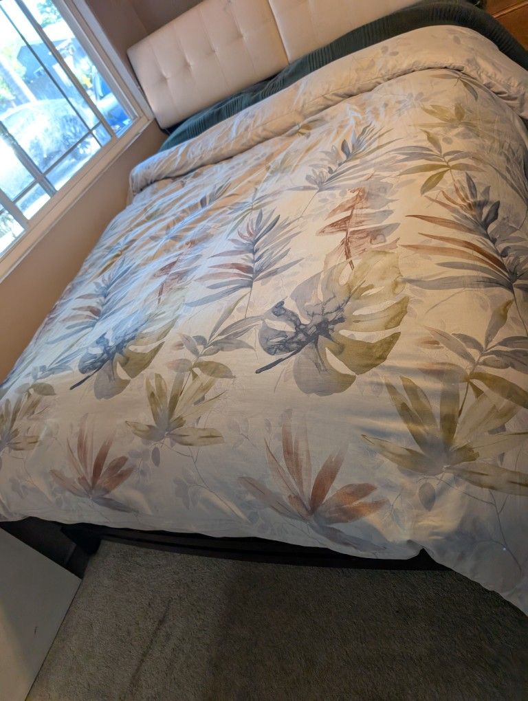 Queen Bed Frame - Real Wood - Great Quality 