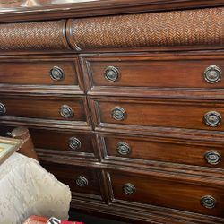 Tommy Bahama Queen Size Bedroom Set