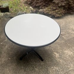 Steelcase Cafe / Bistro / Break-room Table