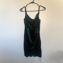 Emerald Green Velvet Spaghetti Strap Mini Dress