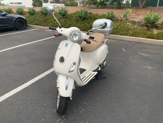 2012 Vespa LX 150