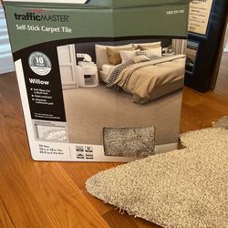 New Traffic Master Self Stick Carpet Tile 18” x 18” Squares Neutral Greige