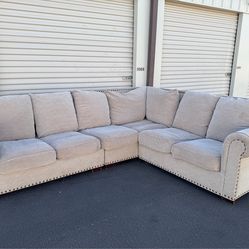 Beige Sectional (WILL DELIVER)