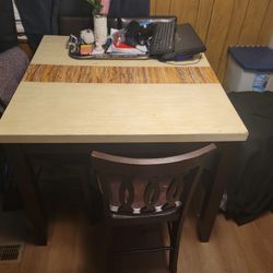 Table And 5 Chairs 