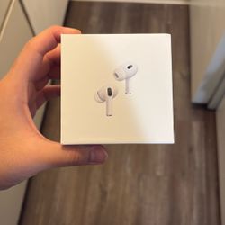 AirPod Pro (2nd Gen) MagSafe Charging Case (USB-C)