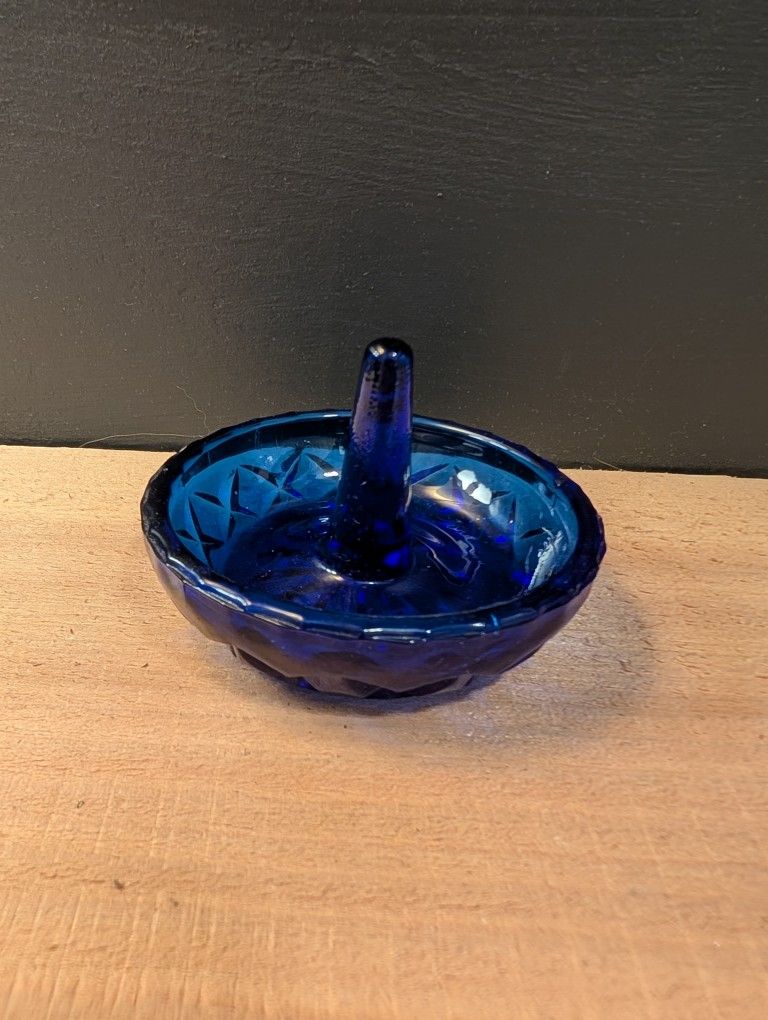 Vintage Fenton Cobalt Blue Ring Holder