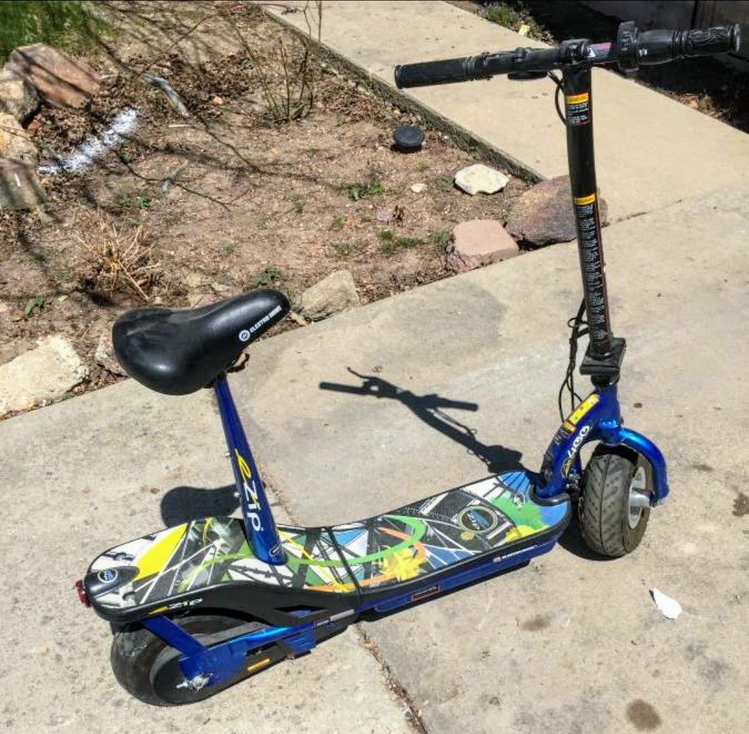 Ezip 400 electric scooter
